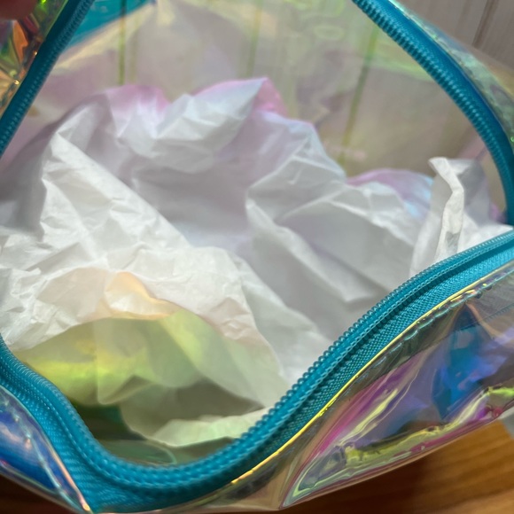 NEW!🔥TULA 4 Piece Skincare Bundle Deal - Picture 11 of 16